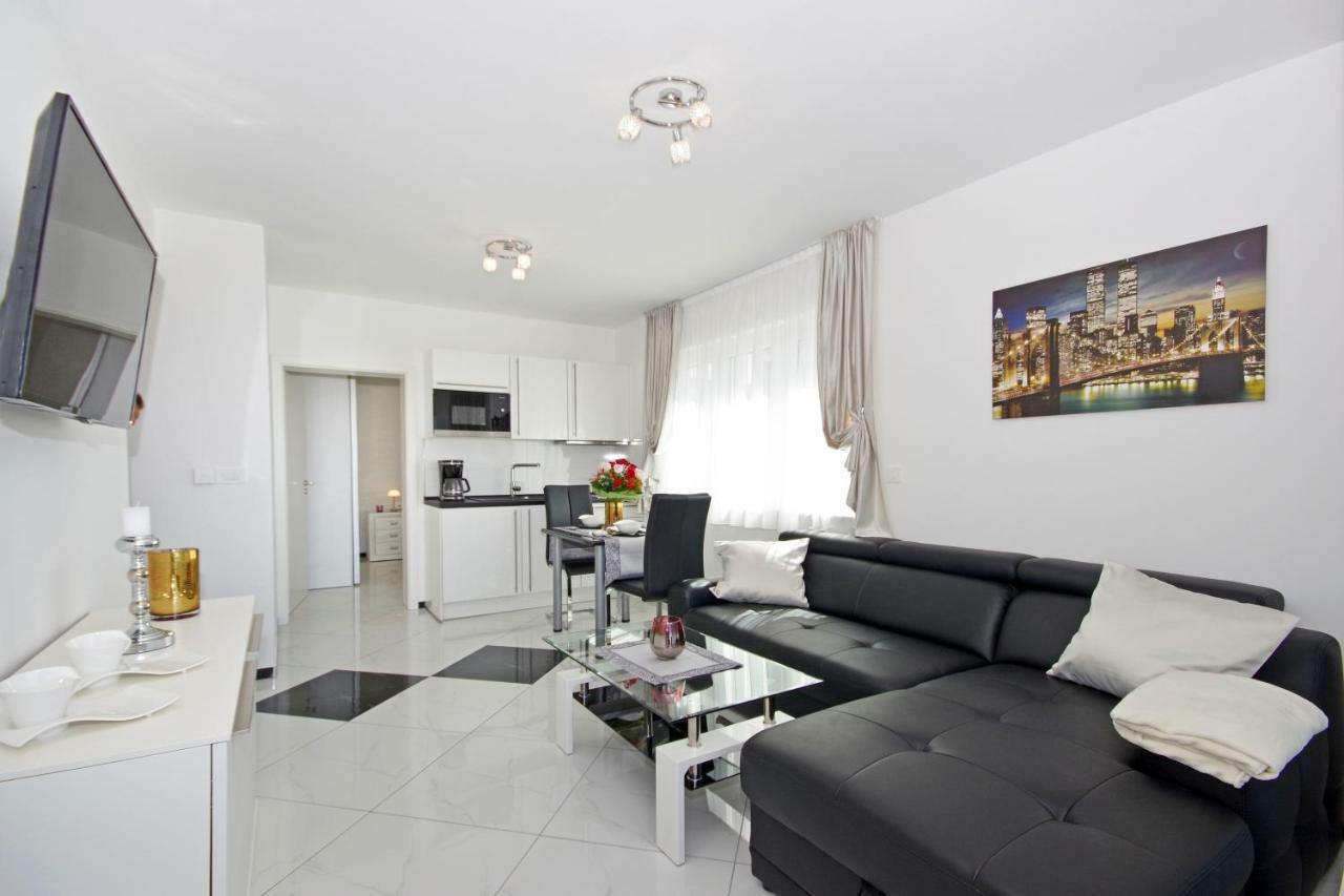 Villa Inis Makarska Ngoại thất bức ảnh