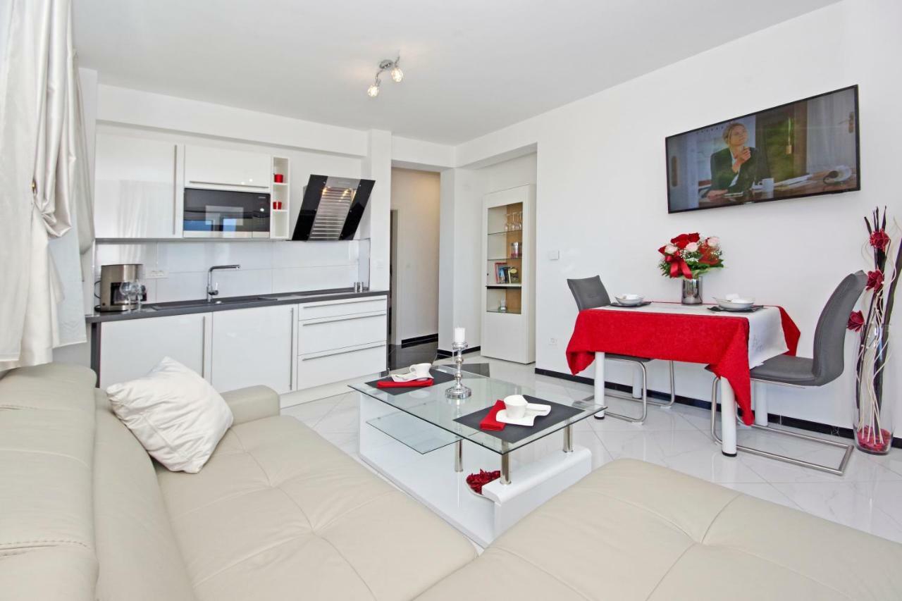 Villa Inis Makarska Ngoại thất bức ảnh